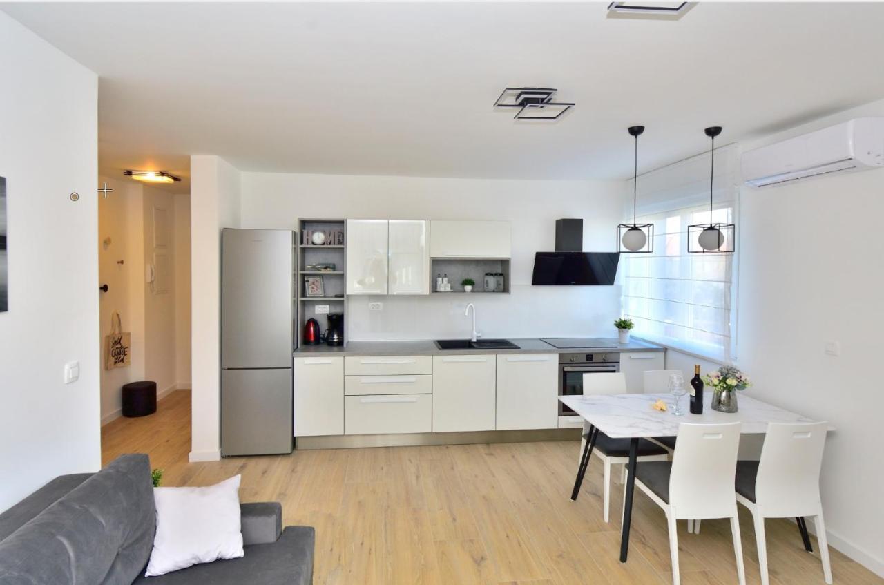 Apartment Maia Spalato Esterno foto